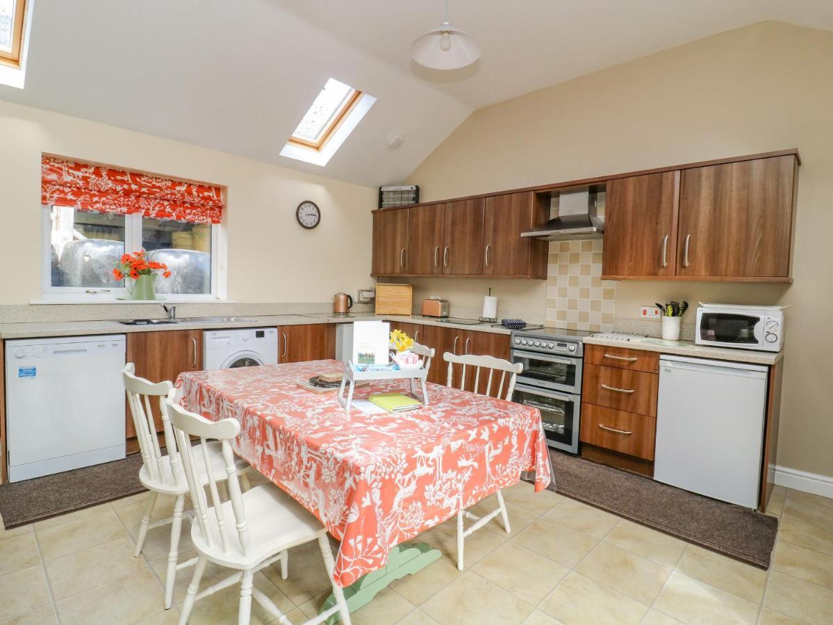 1 Pines Farm Holiday home *